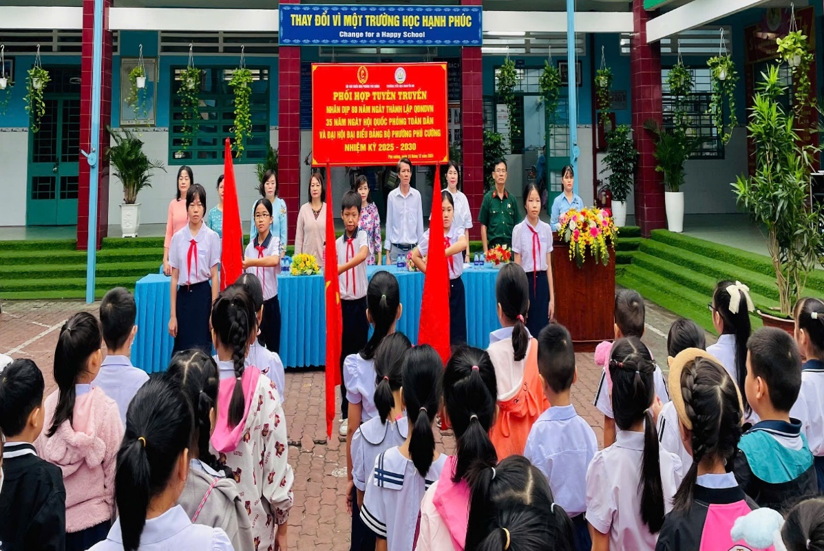 TUYÊN TRUYỀN 80 NĂM NGÀY THÀNH LẬP QUÂN ĐỘI NHÂN DÂN VIỆT NAM  35 NĂM NGÀY QUỐC HỘI TOÀN DÂN VÀ ĐẠI HỘI ĐẠI BIỂU ĐẢNG BỘ PHƯỜNG PHÚ CƯỜNG