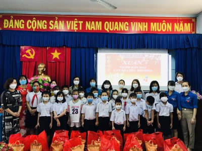 Xuân Nhâm Dần - lan tỏa yêu thương năm học 2021 - 2022