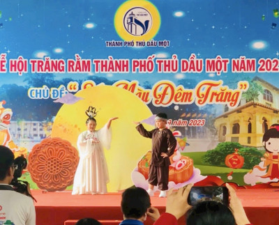 Giải "Ánh trăng tuổi thơ" cấp thành phố Trường Tiểu học Nguyễn Du